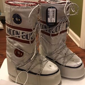 MOONBOOT SPACE SUIT (UNISEX SNOW SHOE)